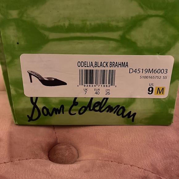 NWT, new in box Sam Edelman Odelia, Black Brahma heel size 9 - Picture 3 of 4